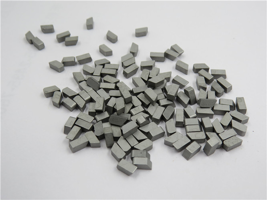 Çin 0.8um Parçacık Tungsten Karbür Torna Uçları, Dayanıklı Çimentolu Karbür Uçları Tedarikçi