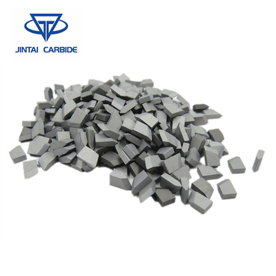 Çin Tungsten Karbür Yg6x / K10 5.5 * 1.6 * 2.6mm Karbür İpuçları / Tungsten Karbür İpuçları Tedarikçi